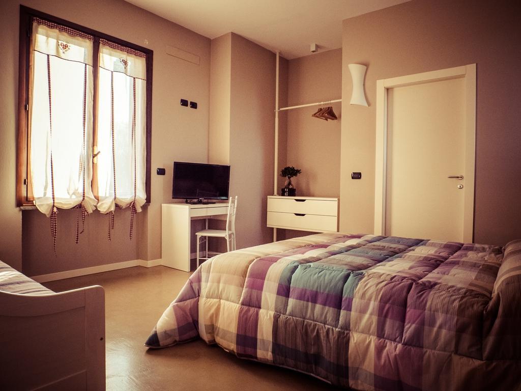 B&B Aurora Bergamo Værelse billede